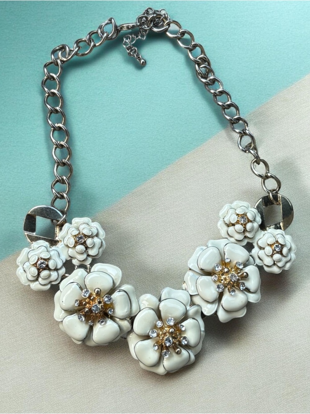 White Floral Vintage Statement Necklace